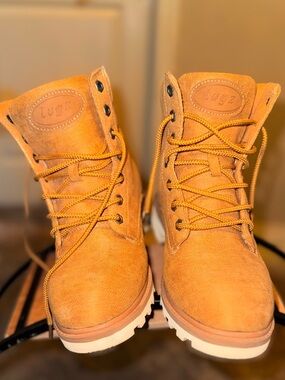 Lugz Tan Nubuck-Style Lace-Up Work Boots
